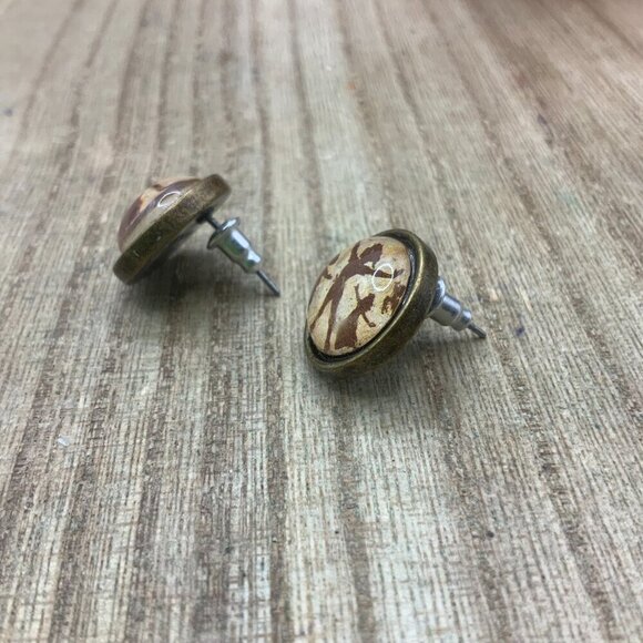 Disney Silhouette Peter Pan Flying Stud Earrings - Picture 5 of 8